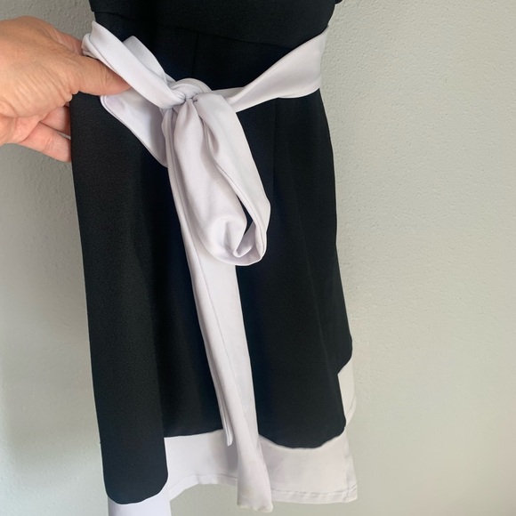 Women’s Wendy Williams Size M Wrap Around Dress. - Picture 10 of 13